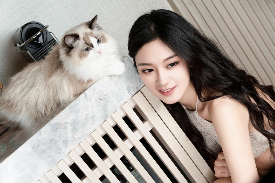 归国华侨心系香云纱 展现东方“软黄金”之美